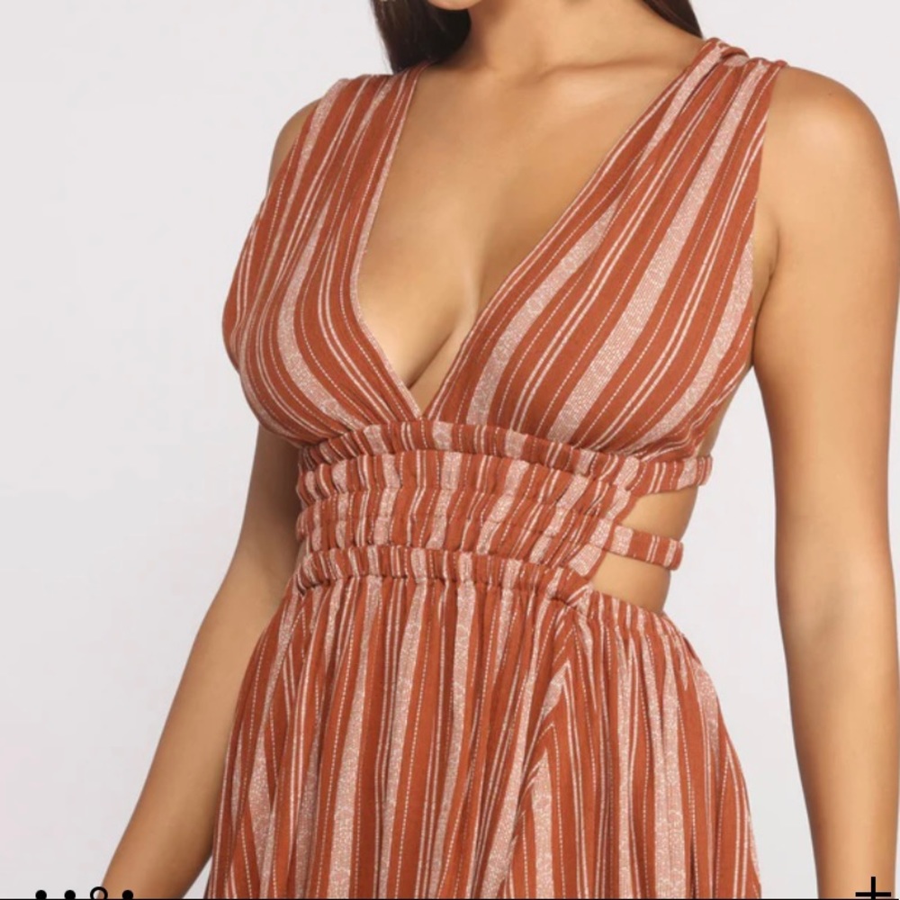 Windsor cutout dress both size Large (brand new)